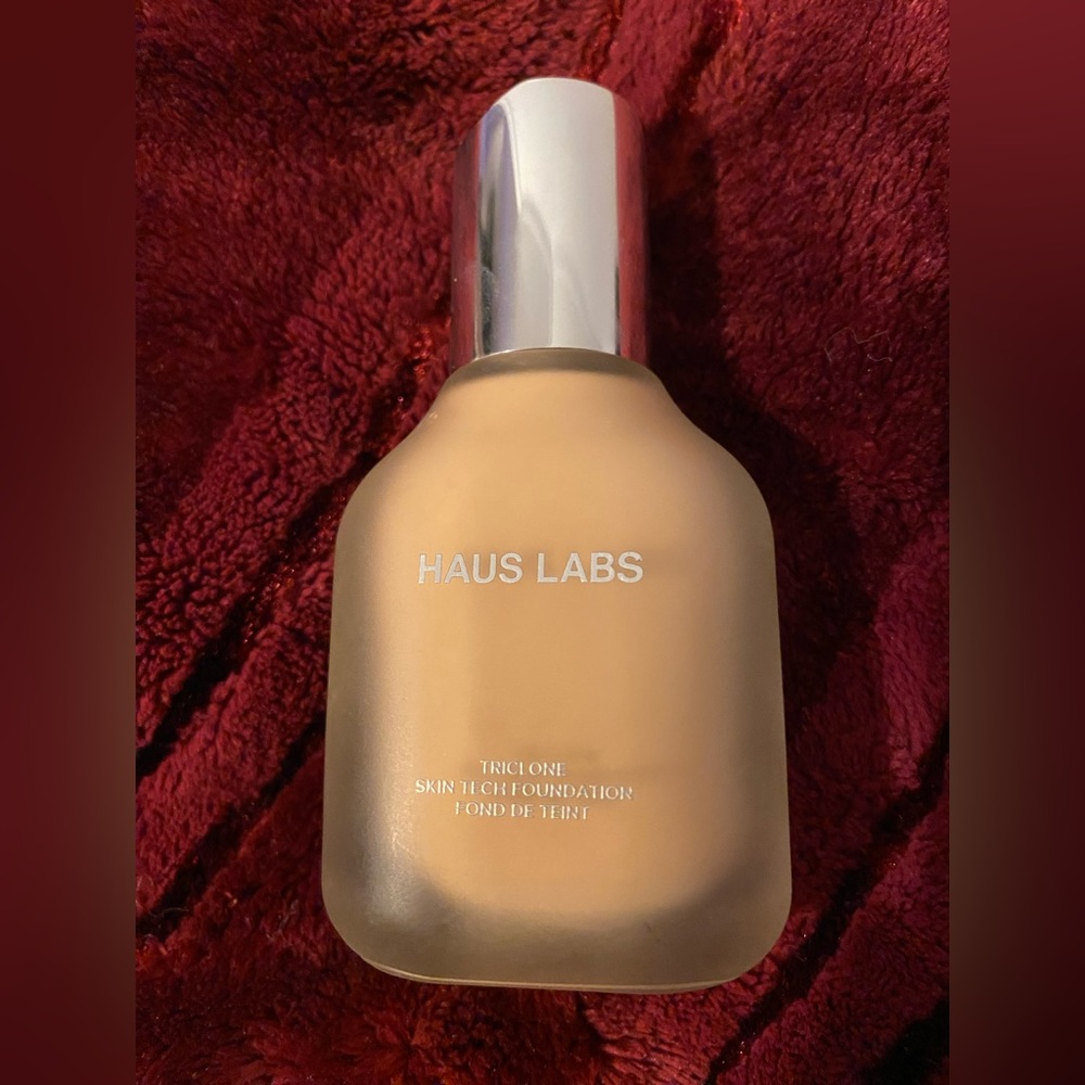 Haus labs foundation color 120 light warm